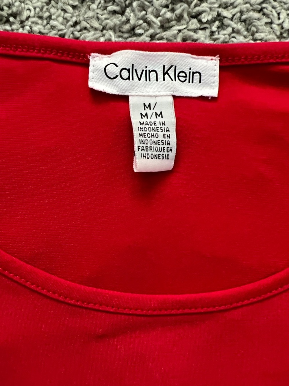 Calvin Klein Women’s Red Long-Sleeve Scoop Neck Blouse Top Sheer Sleeves -Size M - Picture 7 of 11